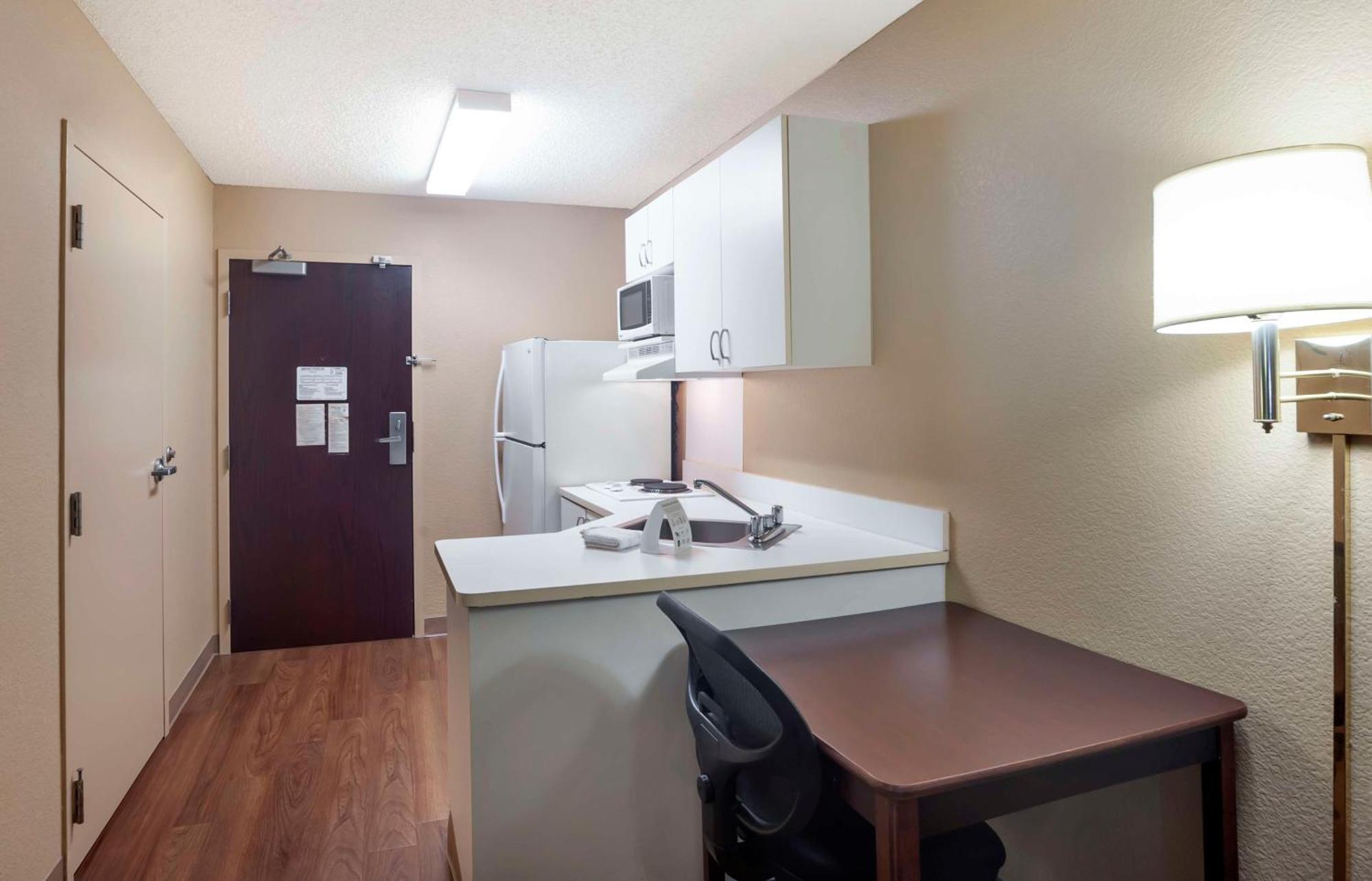 Extended Stay America Suites - San Diego - Mission Valley - Stadium Exterior foto